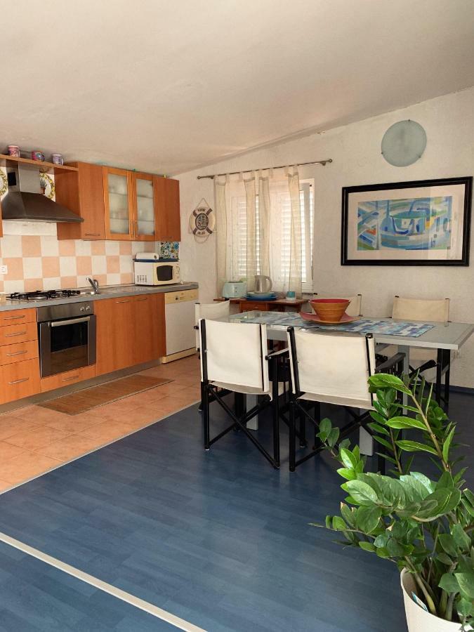 Apartman M&M Apartment พาก ภายนอก รูปภาพ